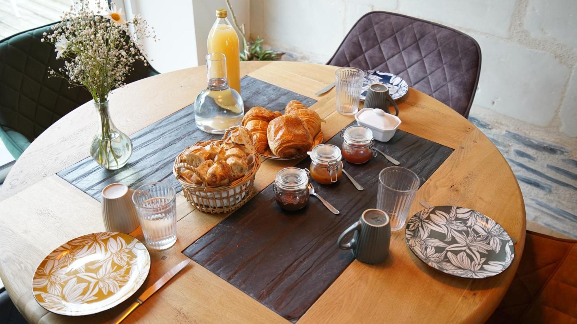 Appartement La Longere à La Menitré Extérieur photo